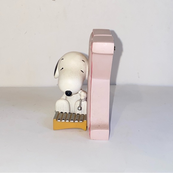 Westland Giftware Peanuts Snoopy Alphabet Letter X Snoopy Playing Xylophone - Picture 3 of 11